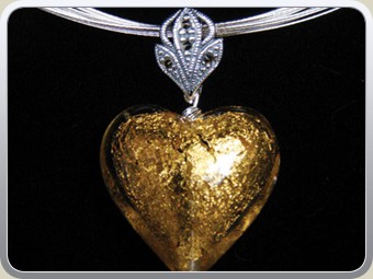 Murano-Heart-Enhancer-Goldleaf-on-Multi-Strand-Omega